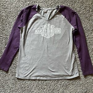 Women’s Harley Davidson Purple and Grey V Neck Long Sleeve Size L